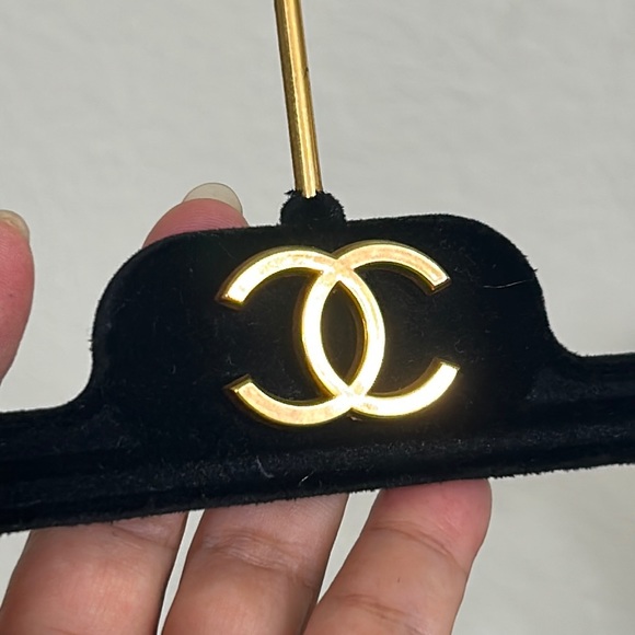 🖤CHANEL💕velvet skirt/pants hanger - Picture 2 of 14